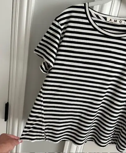 AMO Seaton Stripe Twist Tee Medium Black and White w/ Distressing