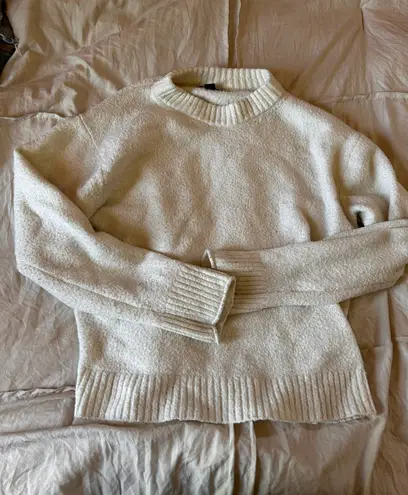 American Eagle Cream Crew Neck Sweater