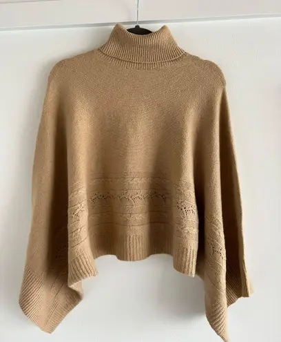 Flat White Poncho Turtle Neck Sweater Tan