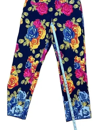 Soft Surroundings  Super Stretch Capri Pull
On Pants XS Bright Floral pattern