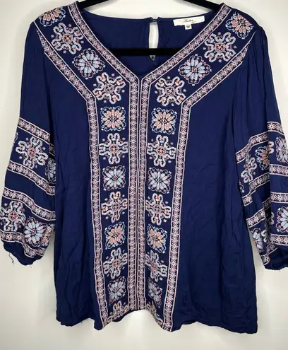 Andree by Unit *6/25/25 HOST PICK* EUC ANDREÈ BY UNIT Embroidered Top - Medium - Image 1