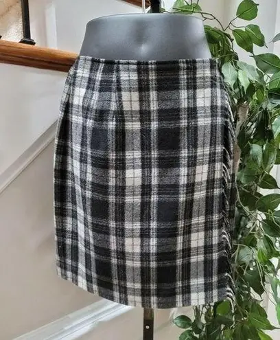 Anne Klein  Women's Black/ White Wool & Nylon Pleated Knee Length Skirt Size 6