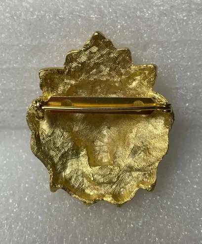 Head Gold Tone Lion Face Brooch