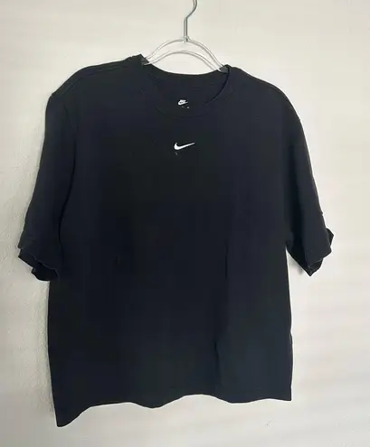 Nike Cropped Tee