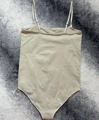 SKIMS Seamless Fits Everybody Cami Bodysuit Sand Cheeky Size Large XL