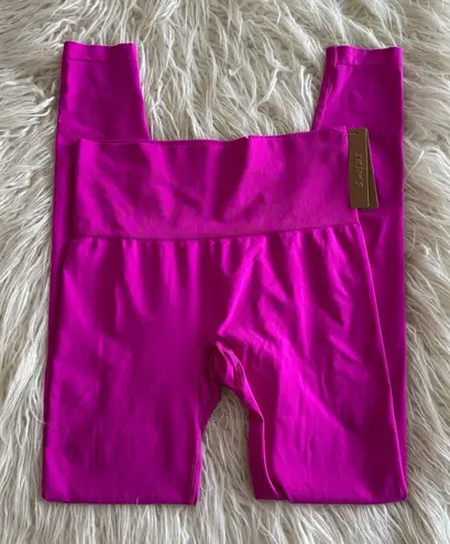 SKIMS Soft Smoothing Leggings Fuchsia Green Size Medium
