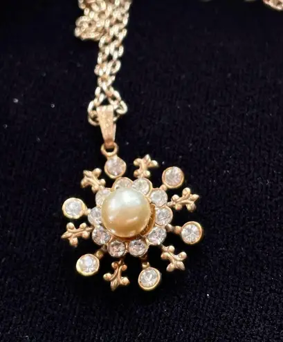 Vintage Gold Tone Fluer De Lis Starburst Coquette Necklace