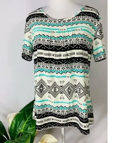 🌸3/$15🌸 Francesca’s Black & Teal Aztec Short Sleeve Casual Career Blouse Small Green