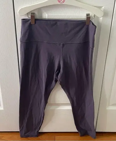 Athleta Transcend 7/8 Tight in Purple Size XL