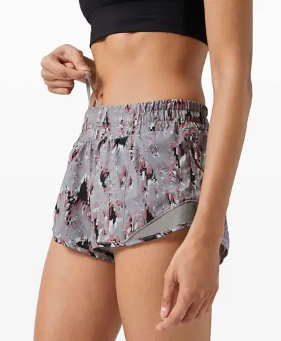 Lululemon Hotty Hot Short II *2.5" Floral Flux Multi / Raceway Grey