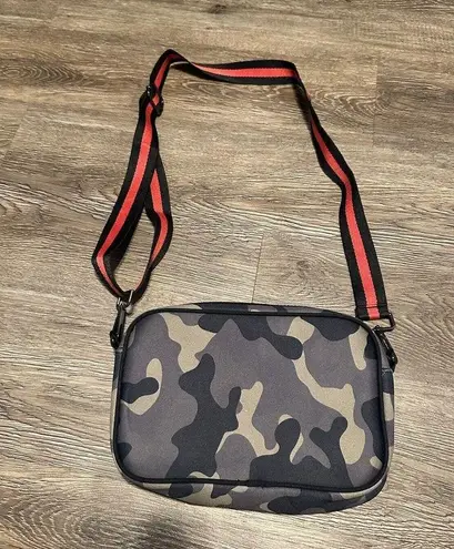 Neoprene Crossbody Camo Neoprene Fabric Black Red Crossbody Strap