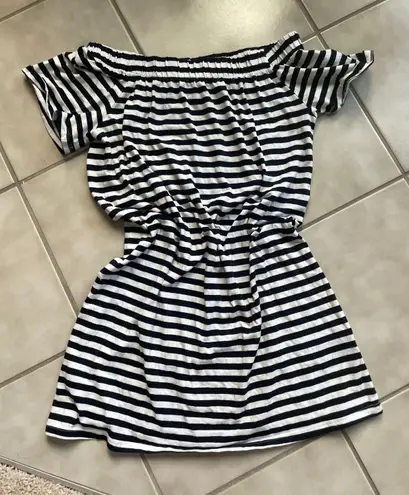 H&M Black and White Striped Off the Shoulder Dress