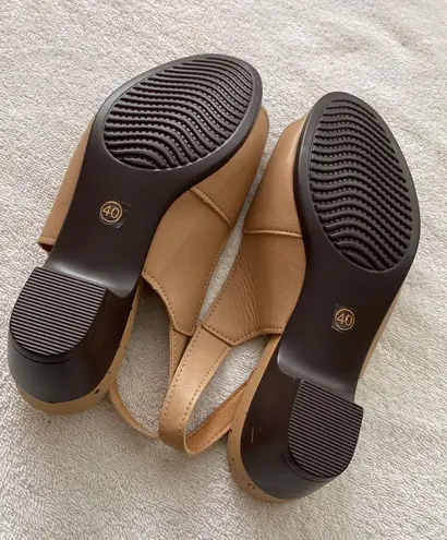 Lightweight peep toe sling back shoes Size 40 9.5 adjustable straps NWOT Tan