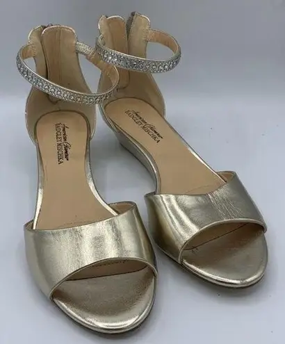 Badgley Mischka Jeweled Sandals Women’s Gold Size 7.5 Strappy Wedge Heel