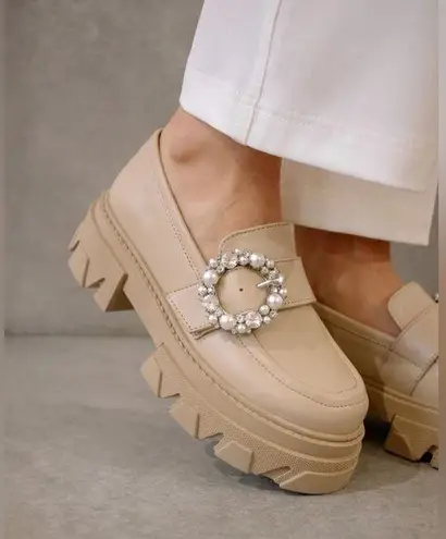 Alohas Anthropologie Trailblazer Platform Crystal Buckle Loafer Size 8.5