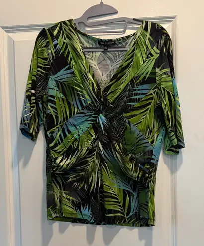 Cable & Gauge Leaf Print Women's XL Top
