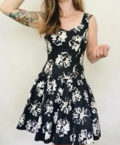 Laura Ashley Vintage Black Floral Mini Dress Fitted Silhouette Drop Waist Sweetheart