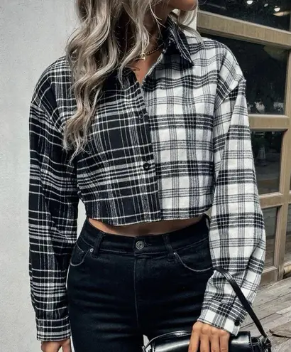 SheIn Women’s Plaid Flannel Drop Shoulder Crop Shirt M