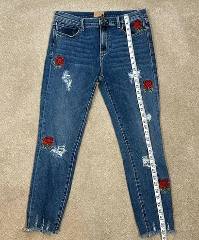 Driftwood Joyce Classic Fit W27 L27 Embroidered Floral Rose Distressed Raw Jeans