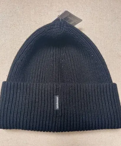 Lululemon  Ribbed Beanie Merino Wool Blend SZ L/XL  black NWT UNISEX $54