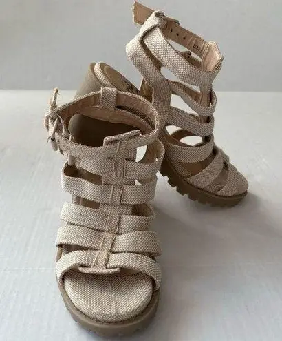 Dirty Laundry NWOB Fun stuff Gladiator lug sole heeled sandals natural hemp 6.5