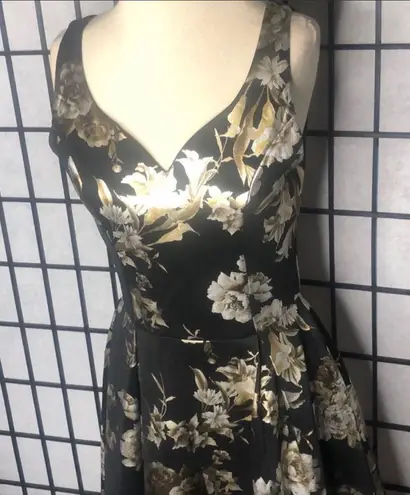 Francesca’s Chastiti Swetehart Dredd SZ S Black