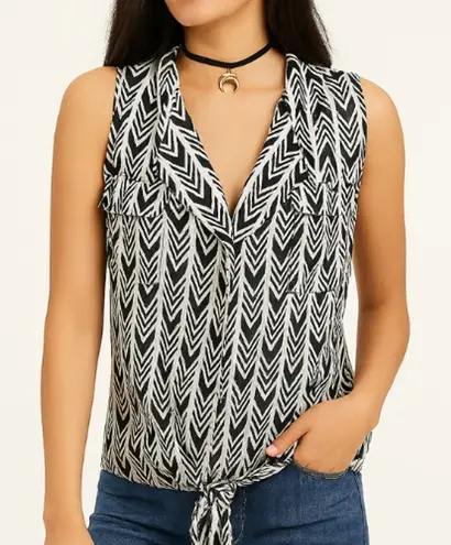 Fun & Flirt Chevron Print Sleeveless Tie Front Top, S