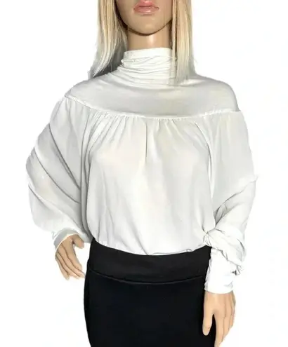 NWT Lola & Sophie Designer Blouse Knit White Turtle Neck Long Sleeve Small