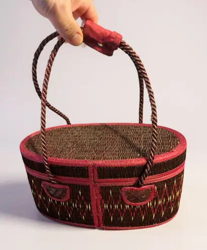 Oval Woven Vanity Case Cosmetic Bag Pink Trim Red Lined Closure Handle Brown