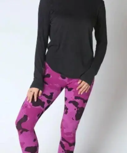 Avocado  Leggings Camo hi rise size XS Small pink Retired active compression