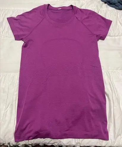 Lululemon  Swiftly Tech Short Sleeve- size 6. Vivid Plum.