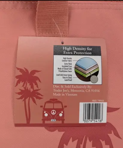 Trader Joe’s Salmon color picnic beach grocery tote bag Pink