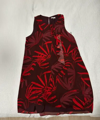 H by Halston Halston red sleeveless leaf print sheathe midi dress