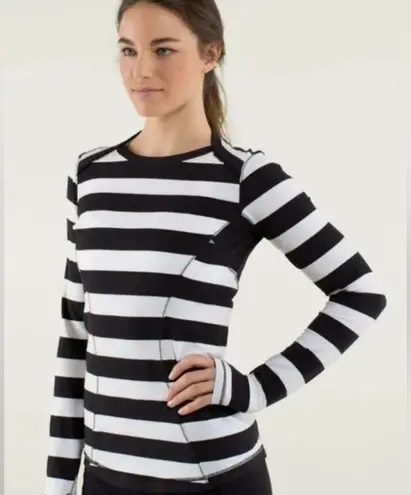 Lululemon  Base Runner Long Sleeve in Straightup Stripe Black White