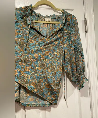 MELLODAY  Size L Blue Paisley Smocked 3/4 Ruffle Sleeve V Neck Tie Peasant Top