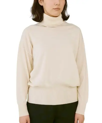 White Wheeler & Martha Wool Turtleneck Drop Shoulder Sweater in Cream size Small