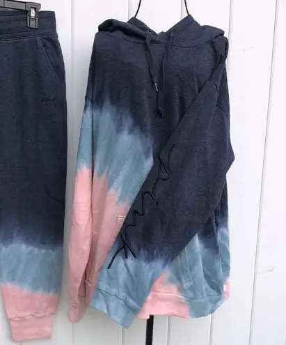 PINK - Victoria's Secret Pink Victoria’s Secret set tie dye print small/large blue and pink jogger set​​