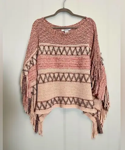 Nostalgia Chenille Fringe Poncho Sweater ONE SIZE Pink Size undefined