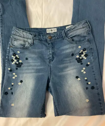 Black Daisy Kate Straight Leg Floral Embroidered Jean Size 9/29
