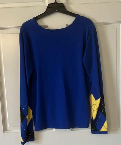 Annie Griffin Annie Blue Sweater with Argyle Pattern and Long Sleeves