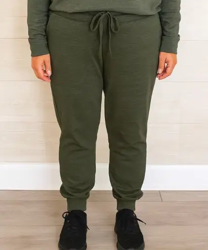 Jaanuu Women's Green High Rise Relaxed Fit Jogger Scrub Pants size medium