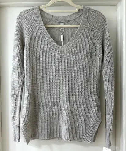 autumn cashmere NWT Gray Fog V-Neck Knit Sweater, Size Extra Small