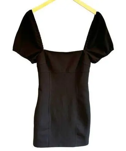 Cinq à Sept Cinq a Sept Black Off the Shoulder Bodycon Mini Dress - size 2