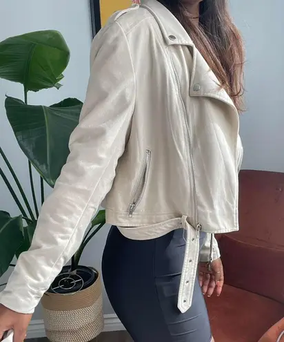 Missguided  Cream Velveteen Blazer