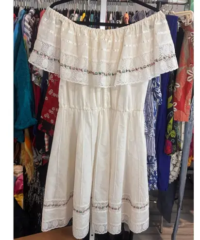Boho Western off the shoulder, midi cotton dress with embroidery and lace size L White Size L