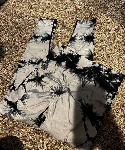 Seamless Tie Dye Leggings