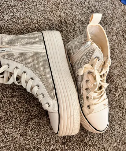 Steve Madden Hightop Sneakers