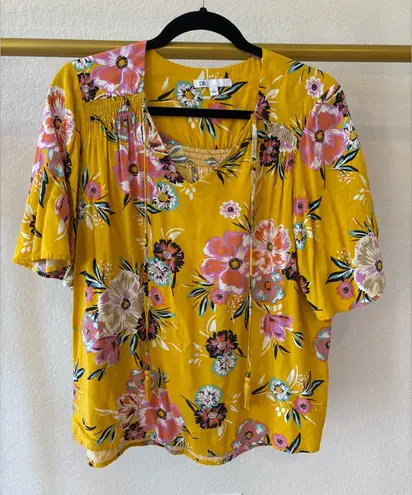 DR2 Women’s yellow floral boho blouse shirt with bow Size L