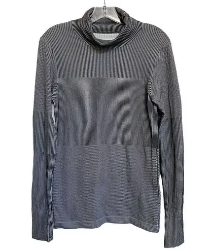 Athleta  Flurry Base Layer Turtleneck S Long Sleeve Shirt S