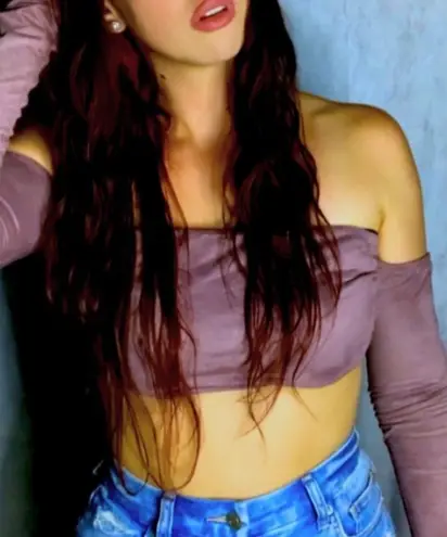 Boutique Plum, Long Sleeve, Crop Top